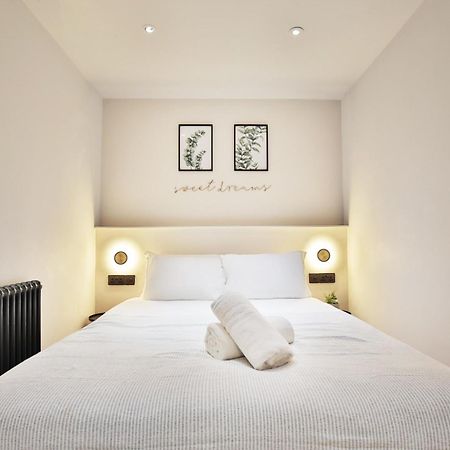 Stunning Luxury Townhouse In Centre Of Manchester Buitenkant foto