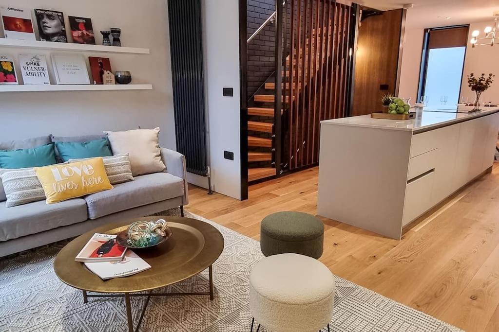 Stunning Luxury Townhouse In Centre Of Manchester Buitenkant foto