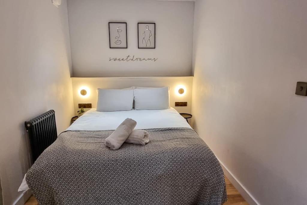Stunning Luxury Townhouse In Centre Of Manchester Buitenkant foto