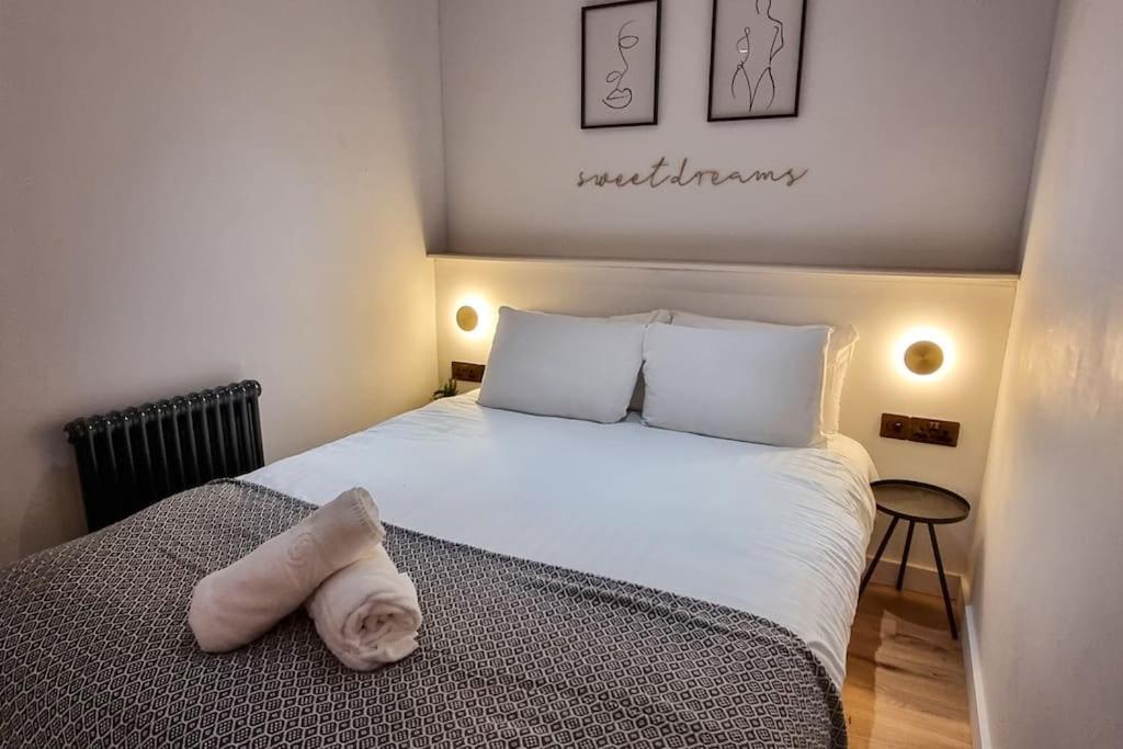 Stunning Luxury Townhouse In Centre Of Manchester Buitenkant foto