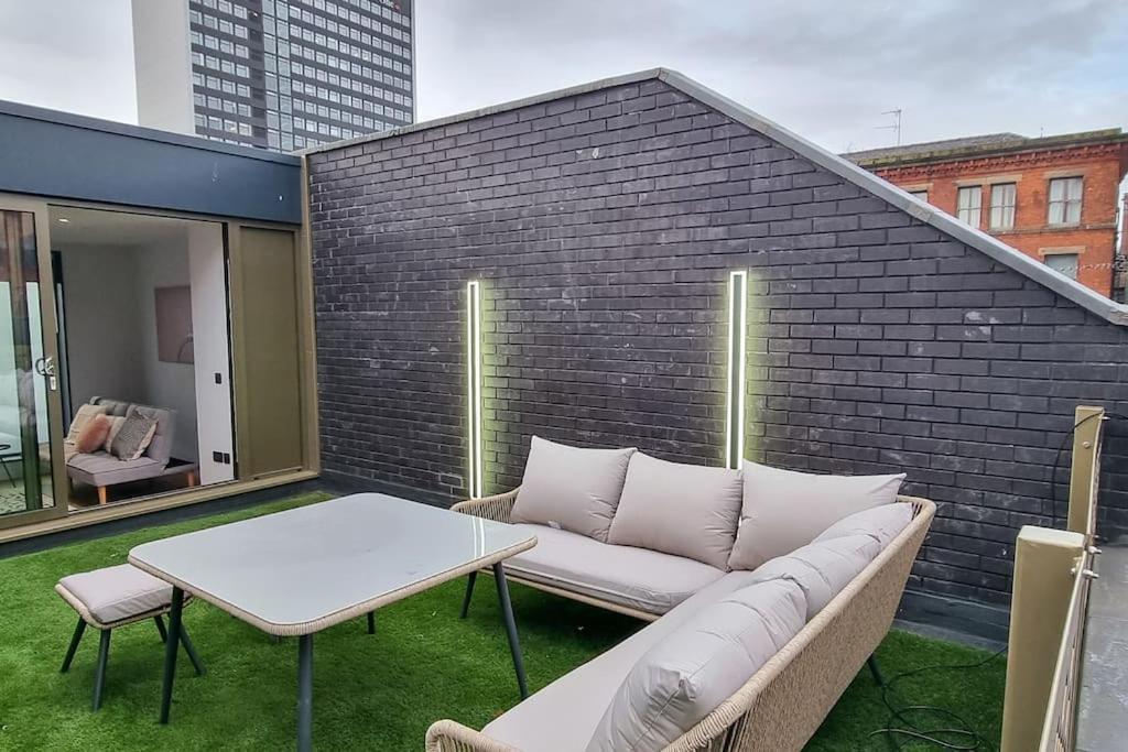 Stunning Luxury Townhouse In Centre Of Manchester Buitenkant foto