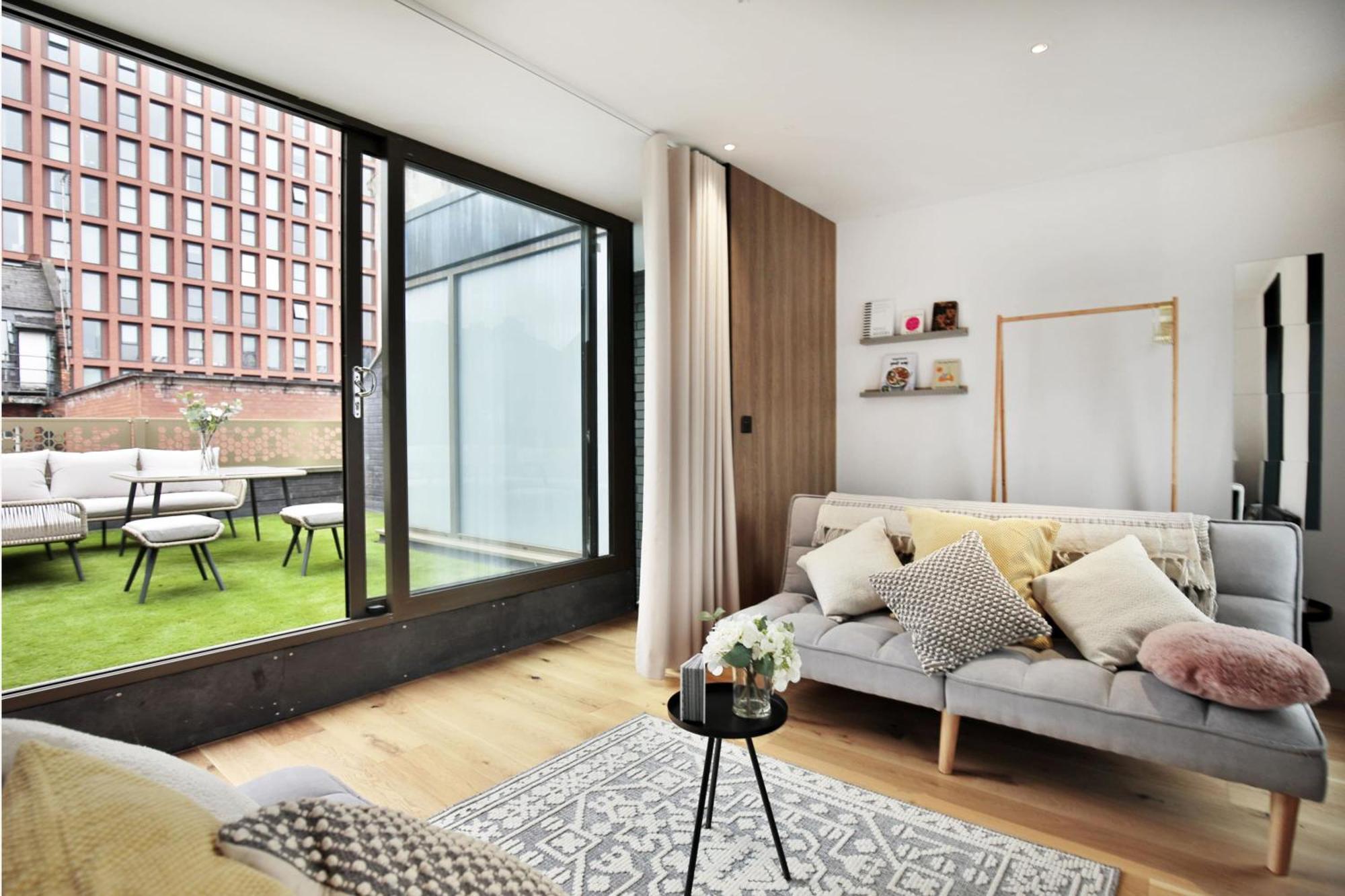 Stunning Luxury Townhouse In Centre Of Manchester Buitenkant foto