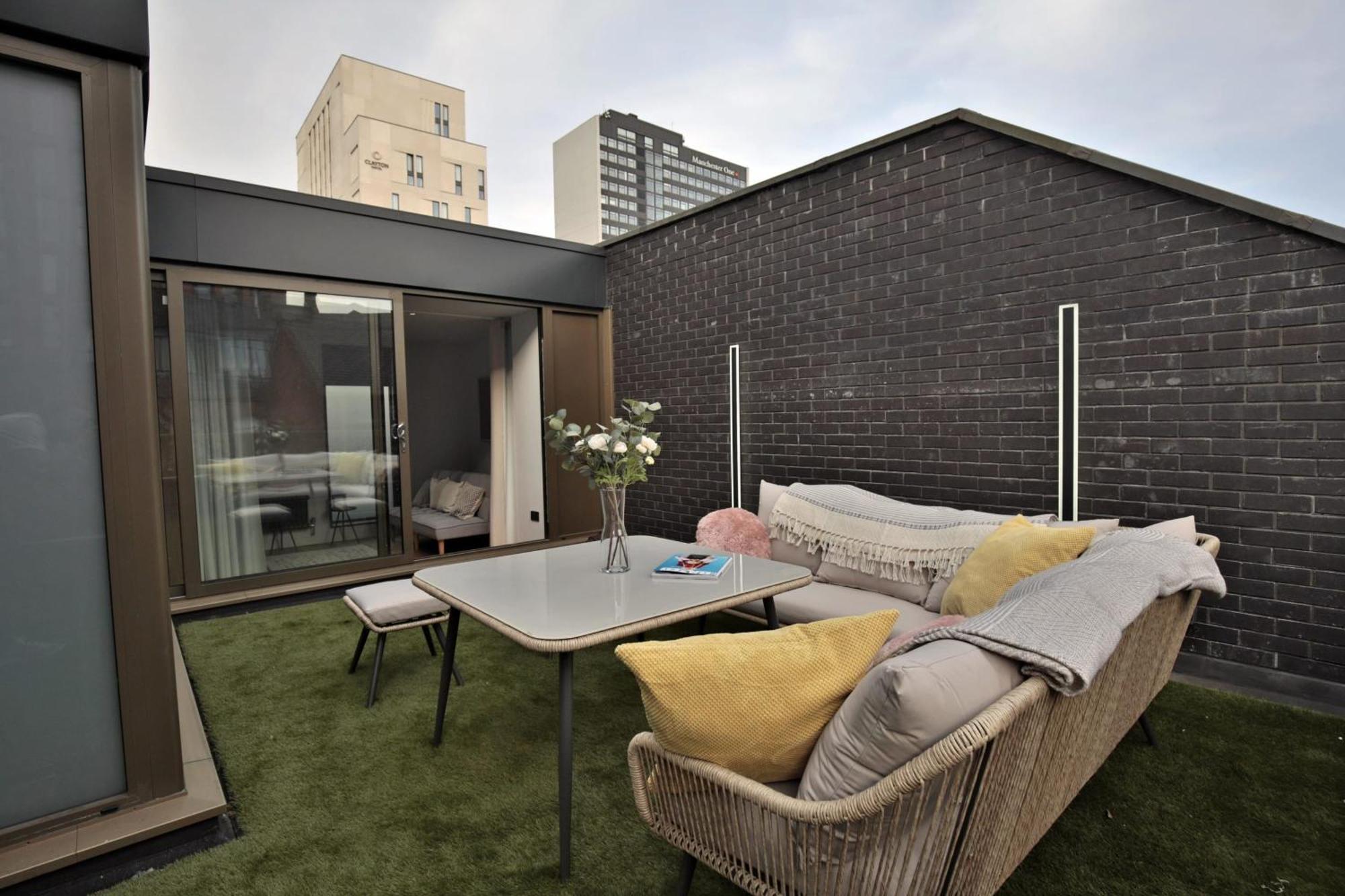 Stunning Luxury Townhouse In Centre Of Manchester Buitenkant foto