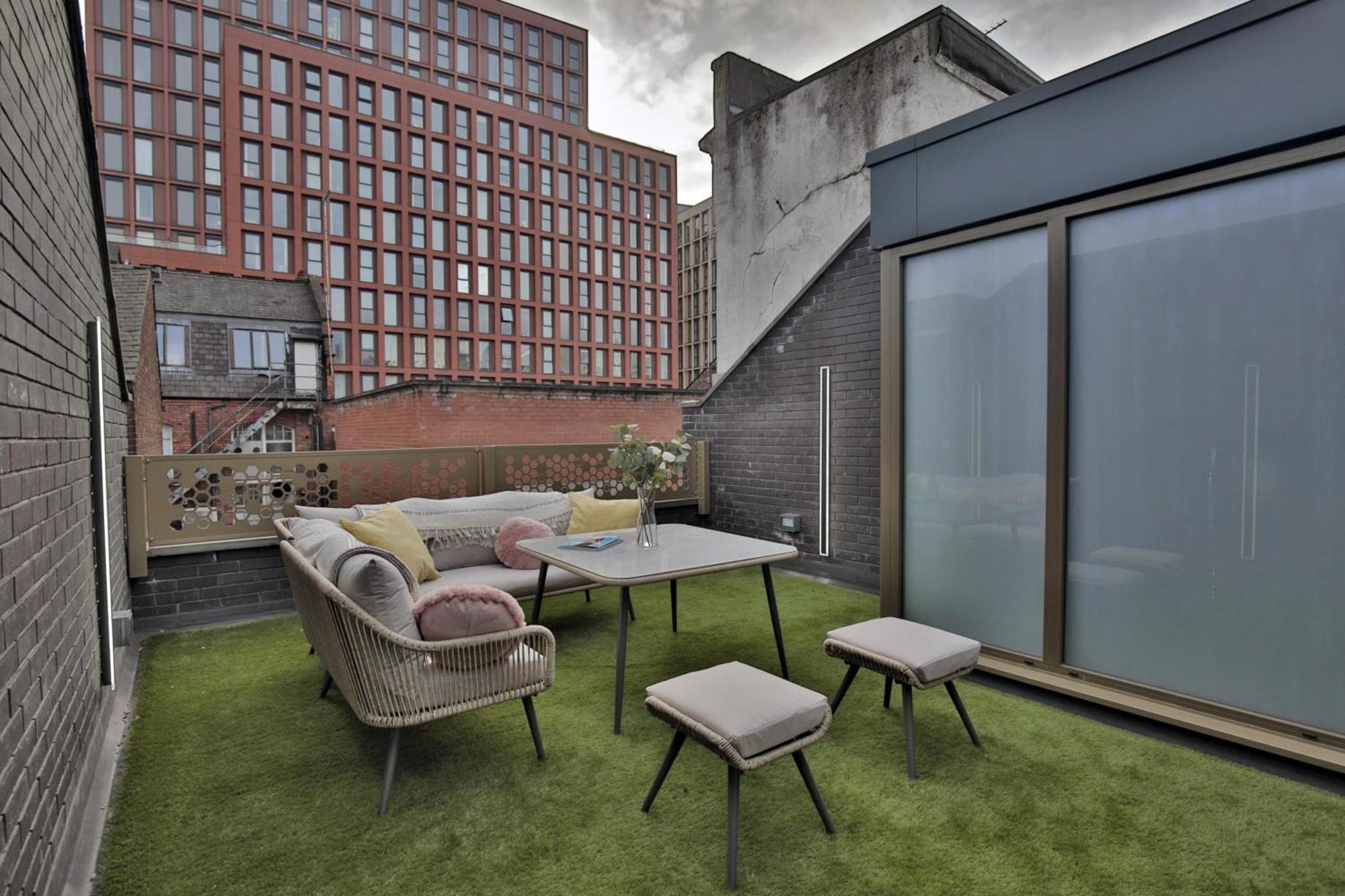 Stunning Luxury Townhouse In Centre Of Manchester Buitenkant foto